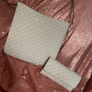 Michael Kors Purse & Matching Wallet